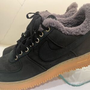 Nike Air Force 1                        Black Thunder Grey Gum